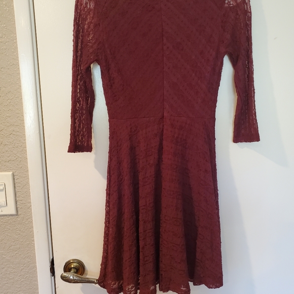 Lush Dress in Maroon (Size M) - Picture 2 of 3